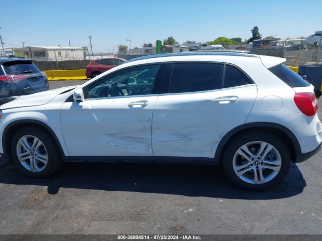 WDCTG4GB4KU015209 Mercedes-Benz Gla 250 4matic