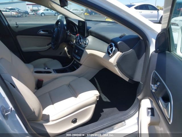 WDCTG4GB4KU015209 Mercedes-Benz Gla 250 4matic