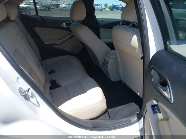 WDCTG4GB4KU015209 Mercedes-Benz Gla 250 4matic