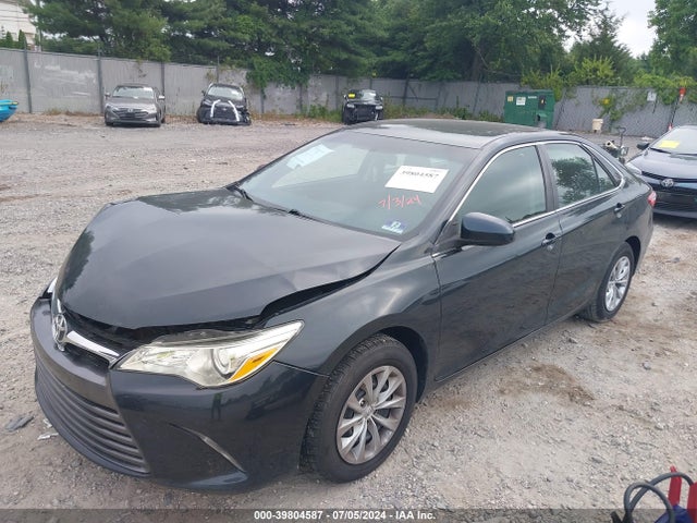 Toyota CAMRY LE 2015 4T4BF1FK8FR452917 Image 2