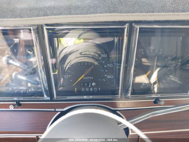 1988 LINCOLN TOWN CAR 1LNBM81F2JY674437 Photo 6