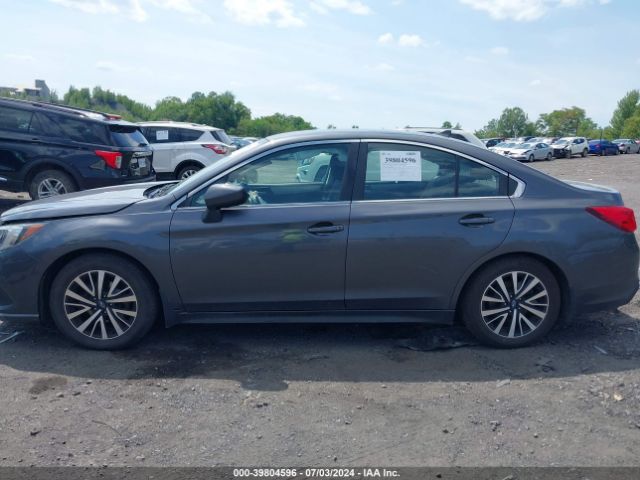 4S3BNAF68K3032689 Subaru Legacy 2.5i Premium