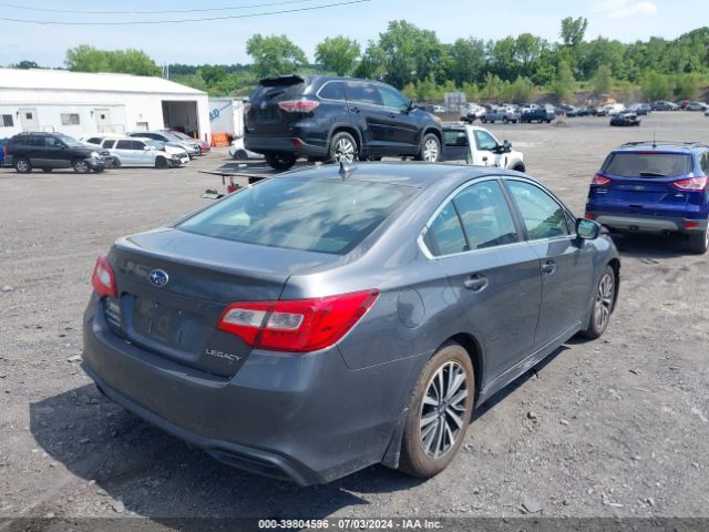 4S3BNAF68K3032689 Subaru Legacy 2.5i Premium