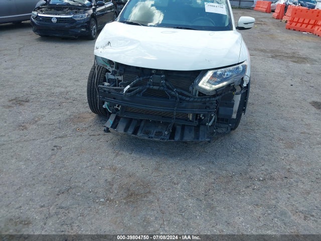 Nissan ROGUE SV 2018 5N1AT2MV1JC785802 Image 6