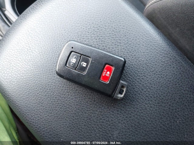 Toyota Rav4 Xle 2018 JTMRFREV5JJ724101 Image 11