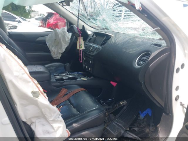 5N1DR2MMXHC677417 Nissan Pathfinder Sl