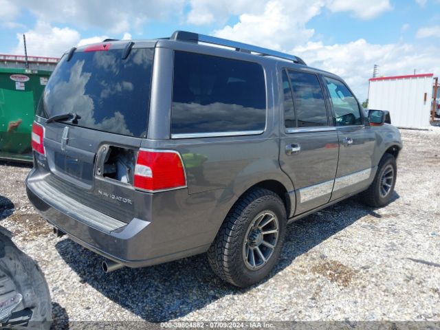 5LMJJ2H52EEL00414 Lincoln Navigator