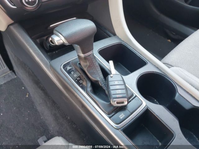 5XXGT4L30JG192975 KIA Optima Lx