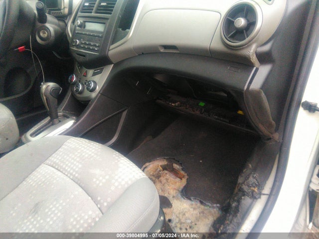 Chevrolet Sonic Ls Auto 2016 1G1JA5SH1G4183339 Image 6