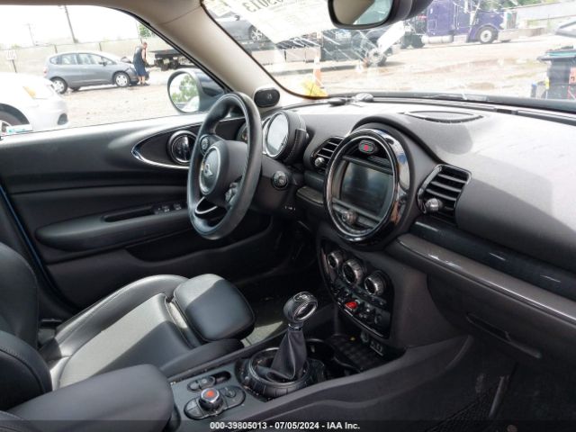 WMWLU1C52H2F26810 Mini Clubman Cooper