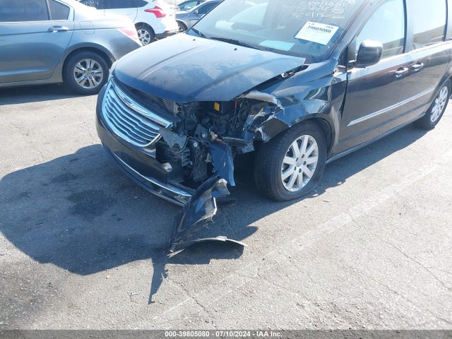 2C4RC1BG5ER438332 Chrysler Town & Country Touring