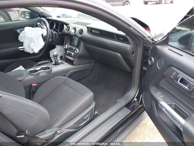 Ford Mustang Ecoboost Fastback 2022 1FA6P8TH3N5143191 Image 5