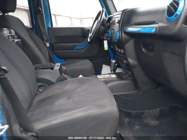 1C4BJWDG0FL627434 Jeep Wrangler Unlimited Sport