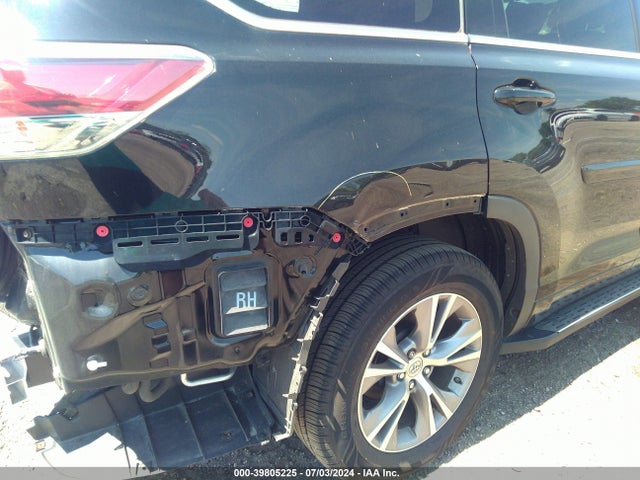 Toyota Highlander Xle V6 2015 5TDJKRFH6FS150071 Image 17
