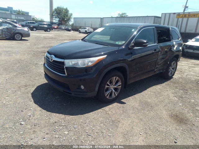 Toyota Highlander Xle V6 2015 5TDJKRFH6FS150071 Image 2