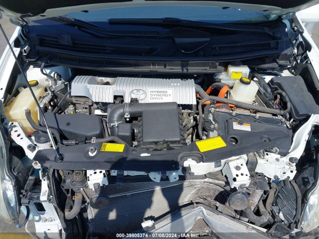 Toyota Prius Three 2014 JTDKN3DU3E1757095 Image 10