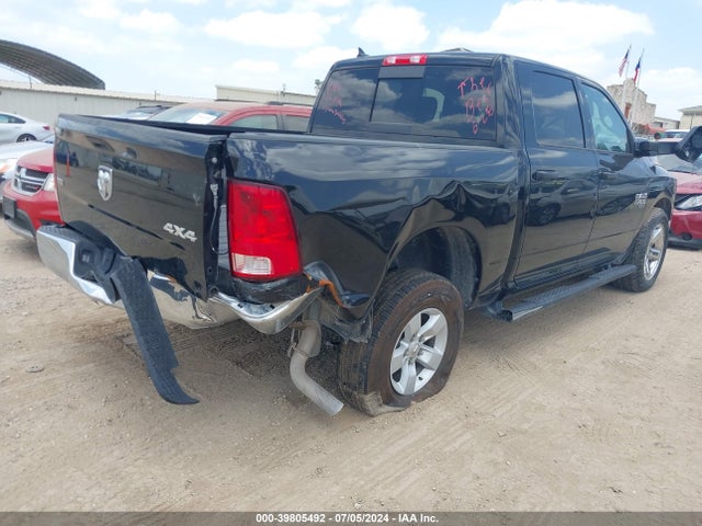 1C6RR7LG7NS209463 RAM 1500 Classic Slt  4x4 5'7 Box