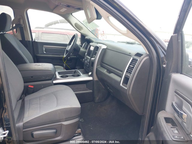 1C6RR7LG7NS209463 RAM 1500 Classic Slt  4x4 5'7 Box