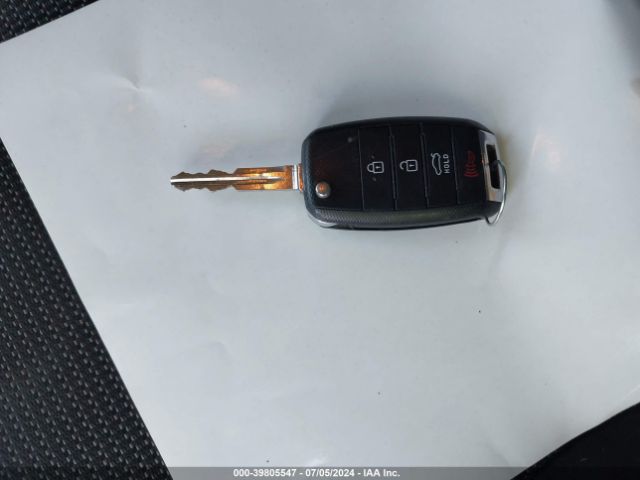 3KPFK4A78JE248268 KIA FORTE LX