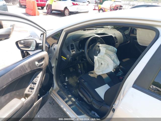 3KPFK4A78JE248268 KIA FORTE LX