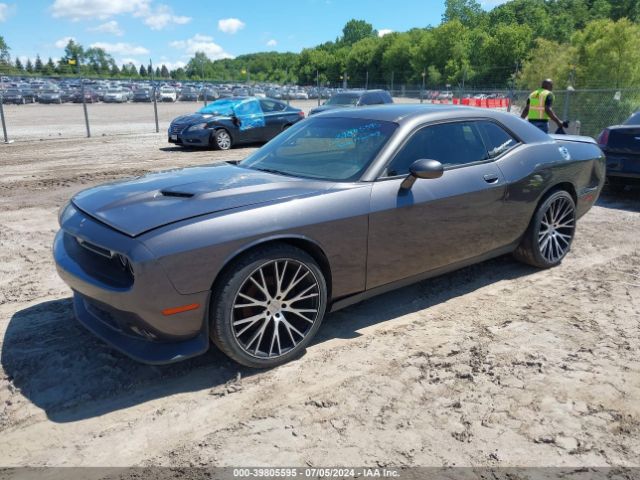 2C3CDZAG2FH764135 Dodge Challenger Sxt