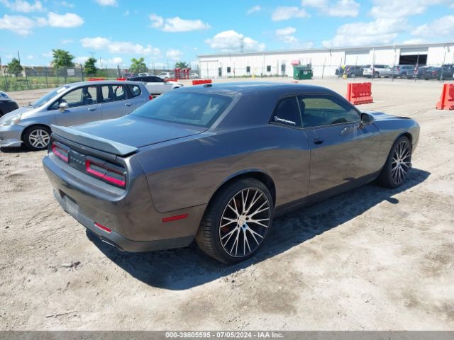 2C3CDZAG2FH764135 Dodge Challenger Sxt