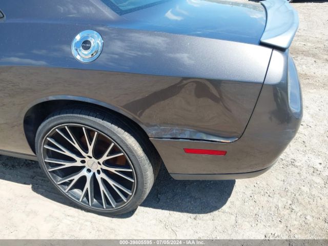 2C3CDZAG2FH764135 Dodge Challenger Sxt