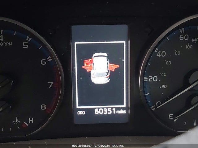 Toyota Rav4 Xle 2017 JTMWFREV7HJ718104 Image 7