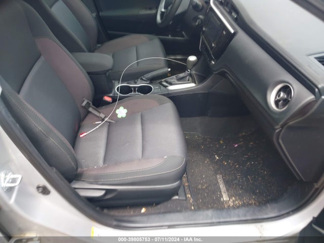 Toyota COROLLA LE 2017 2T1BURHE7HC937303 Image 5