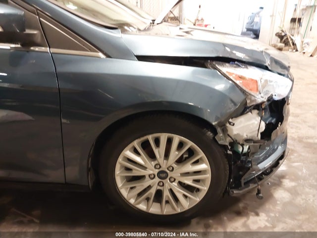 Ford Focus Titanium 2018 1FADP3J28JL204954 Image 6