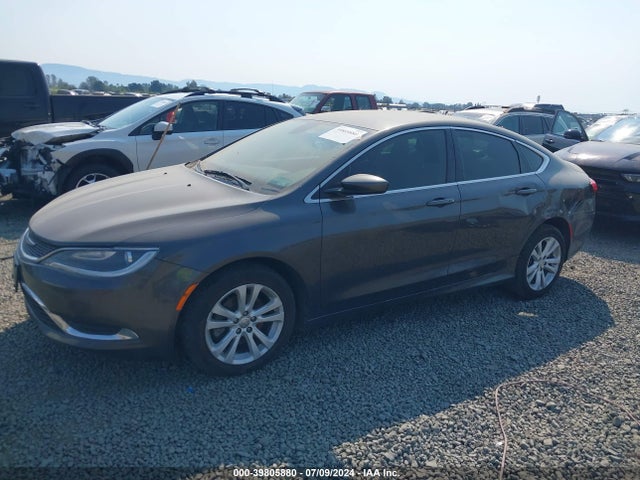 Chrysler 200 Limited 2015 1C3CCCAB8FN672474 Image 2