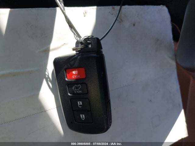 Toyota Highlander Limited Platinum 2018 5TDDZRFH3JS832035 Image 11
