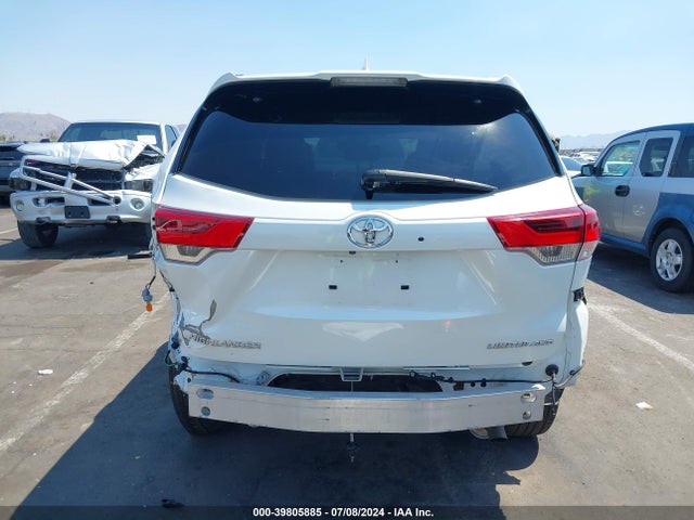 Toyota Highlander Limited Platinum 2018 5TDDZRFH3JS832035 Image 17