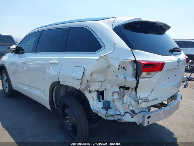 Toyota Highlander Limited Platinum 2018 5TDDZRFH3JS832035 Image 6