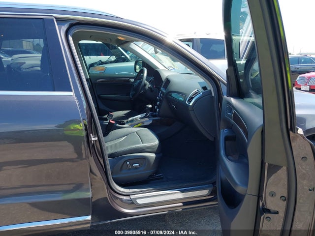 Audi Q5 2.0t Premium 2014 WA1LFAFP6EA056459 Image 5