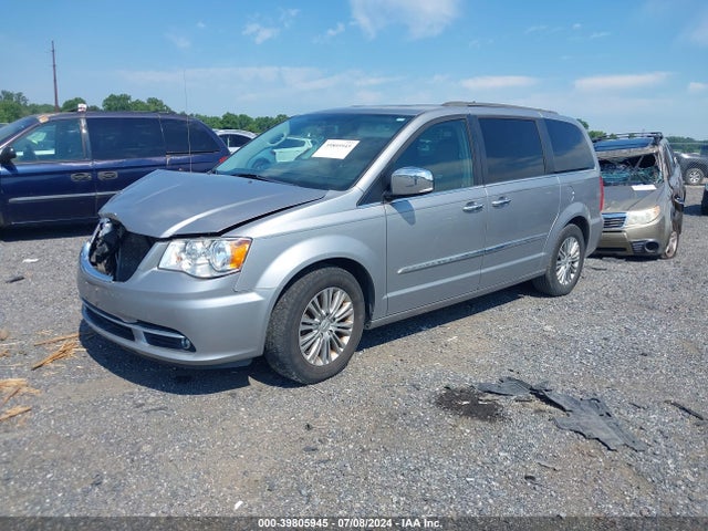 2C4RC1CG5GR304180 Chrysler Town & Country Touring-l Anniversary Edition