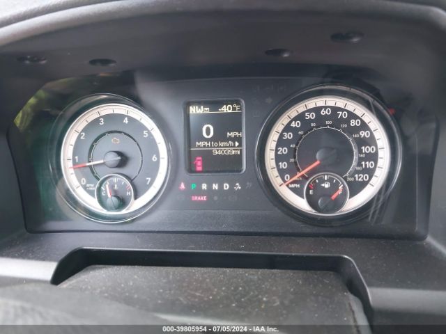 3C6UR5CJ2JG153749 RAM 2500 Tradesman  4x4 6'4 Box