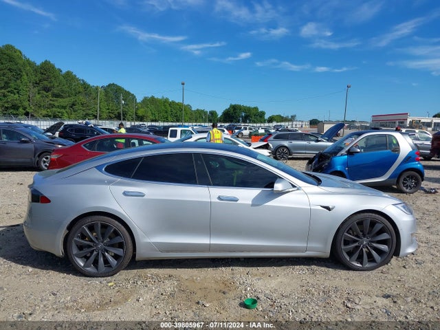 Tesla Model S 60/70/75/85 2016 5YJSA1E14GF171021 Image 14