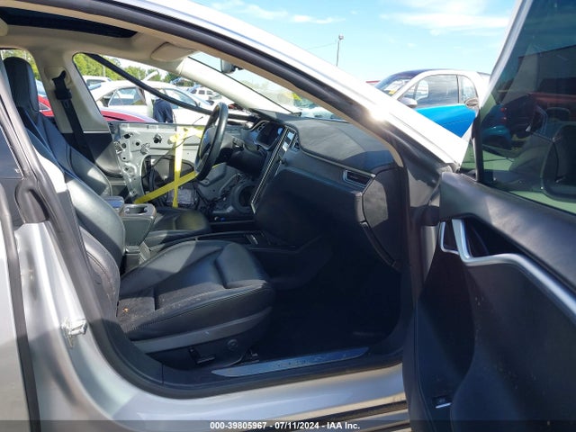 Tesla Model S 60/70/75/85 2016 5YJSA1E14GF171021 Image 5
