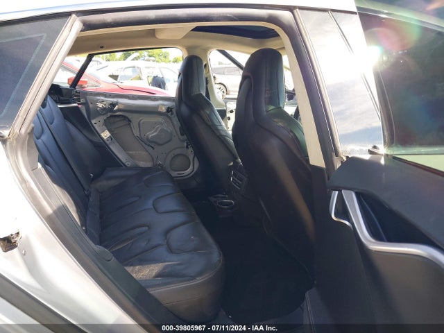 Tesla Model S 60/70/75/85 2016 5YJSA1E14GF171021 Image 8