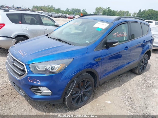 Ford Escape Titanium 2017 1FMCU0J95HUF10522 Image 2