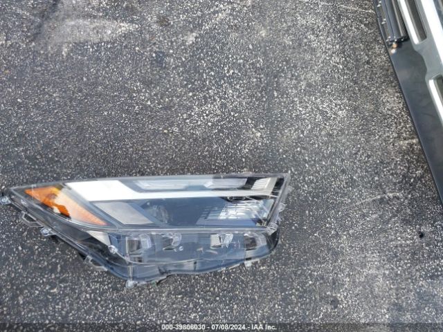 2T3C1RFV0PW279327 Toyota Rav4 Xle Premium