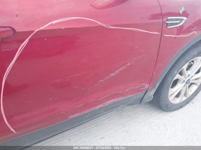 1FMCU0GD6HUE00896 Ford ESCAPE SE