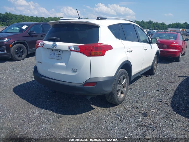 Toyota Rav4 Xle 2015 JTMRFREV5FD129867 Image 4