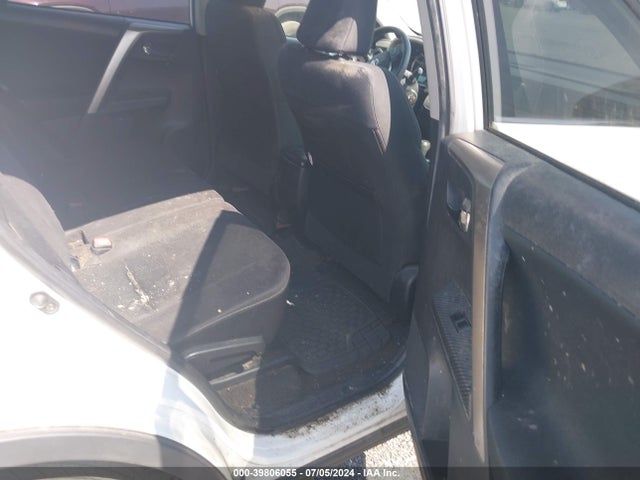 Toyota Rav4 Xle 2015 JTMRFREV5FD129867 Image 8