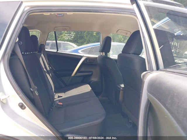 Toyota RAV4 LE 2018 JTMBFREV2JJ235107 Image 8
