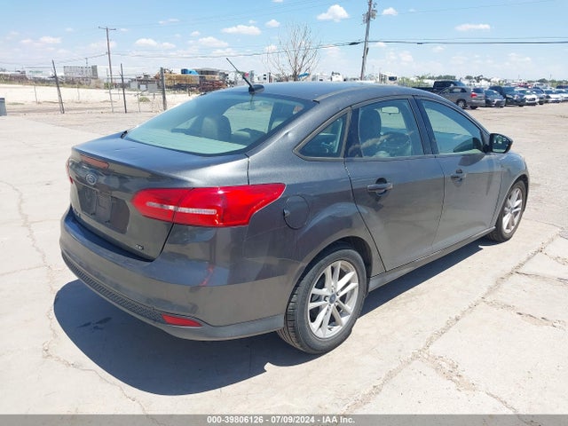 Ford FOCUS SE 2017 1FADP3F24HL251921 Image 4