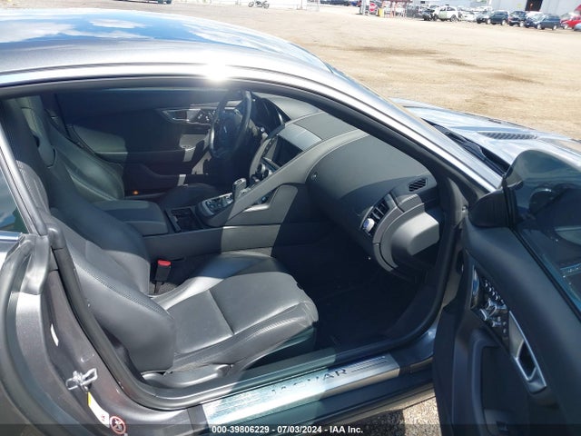 SAJWA6AT1H8K43883 Jaguar F-type Premium