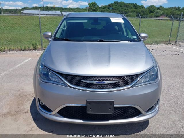 2C4RC1FGXKR588250 Chrysler Pacifica Touring Plus