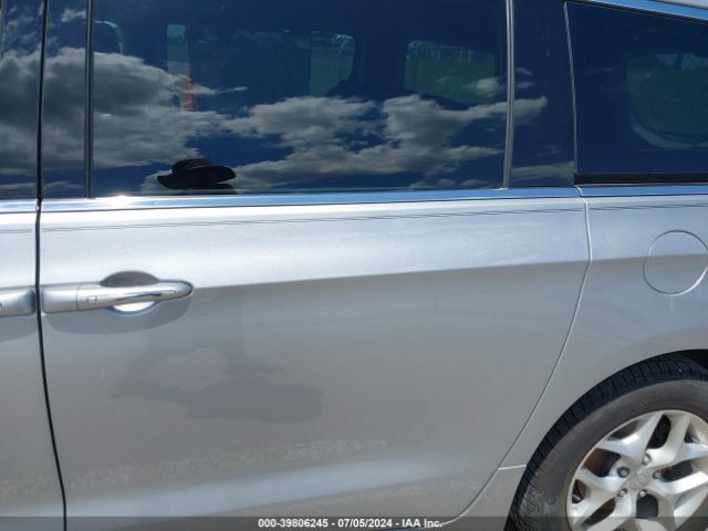 2C4RC1FGXKR588250 Chrysler Pacifica Touring Plus